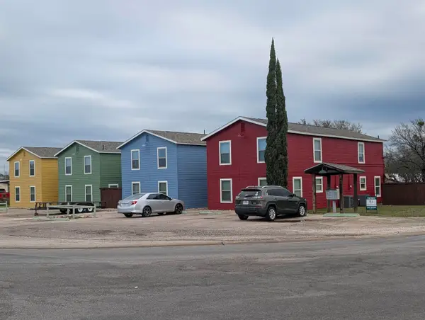 307 S Avenue S, Marble Falls, TX 78654