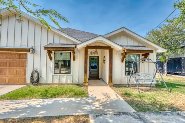 103 Lakewood Drive, Granite Shoals, TX 78654