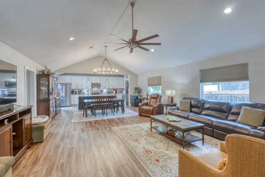 103 Lakewood Drive, Granite Shoals, TX 78654 - #2