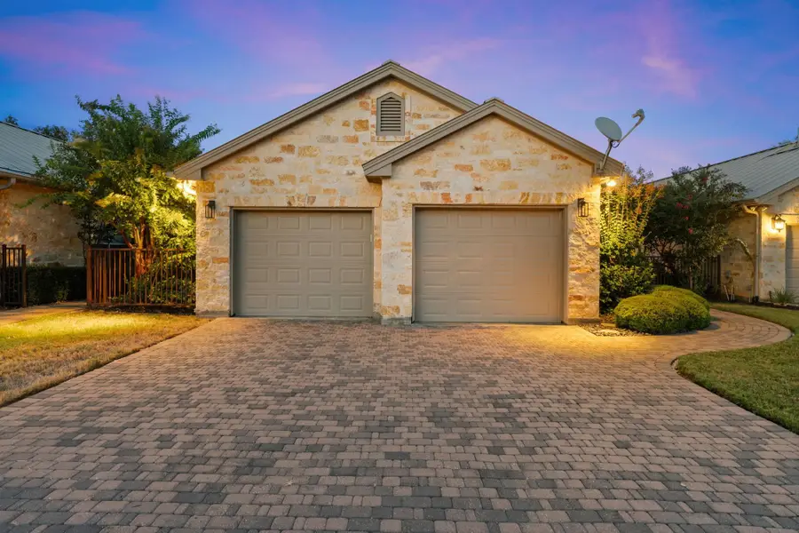 105 Lachite, Horseshoe Bay, TX 78657 - #2