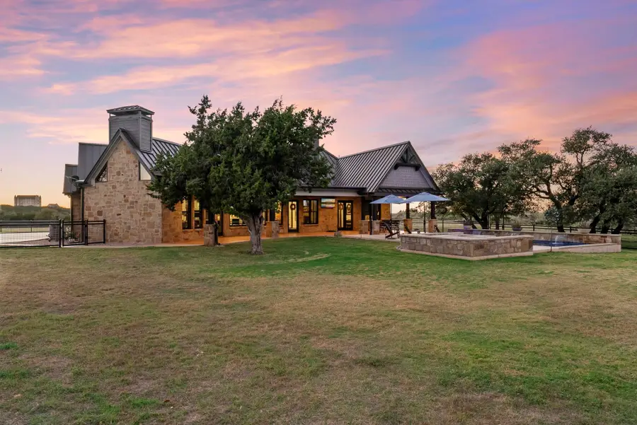 901 Crown Ln, Burnet, TX 78611 - #3