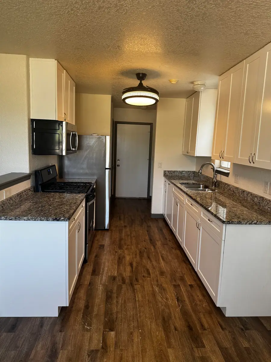 305 Ave R, Marble Falls, TX 78654-7634 - #3