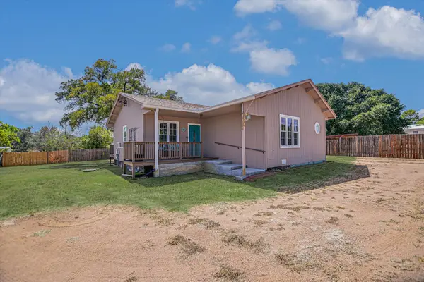 716 Elkhorn Drive, Kingsland, TX 78639