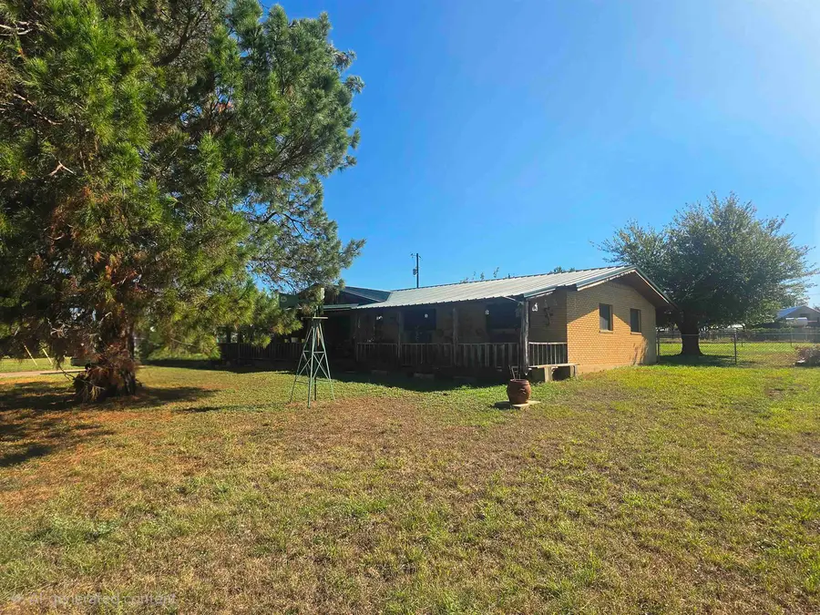 106 Post Oak Drive, Llano, TX 78643 - #2