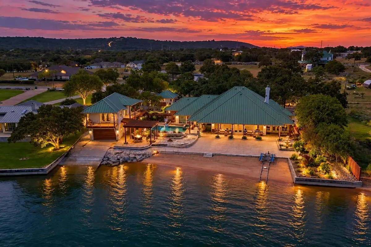 203 Senisa Dr., Buchanan Dam, TX 78609-4201 - #1