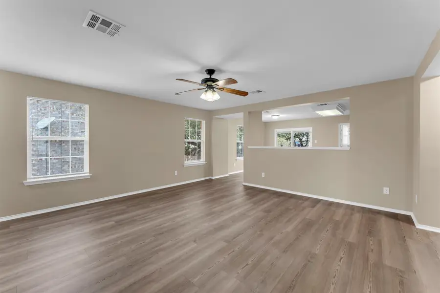 105 E Wildflower Blvd, Marble Falls, TX 78654 - #3