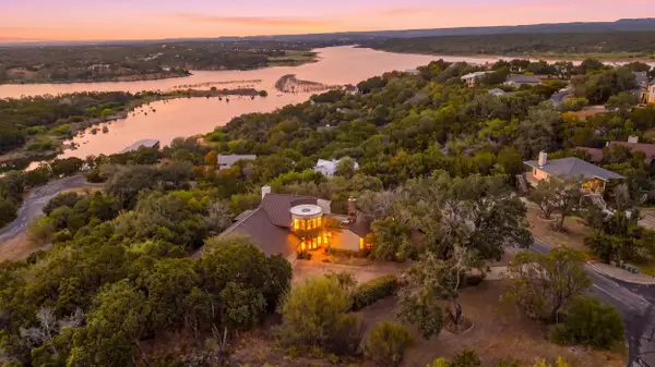 100 Derby Drive, Spicewood, TX 78669