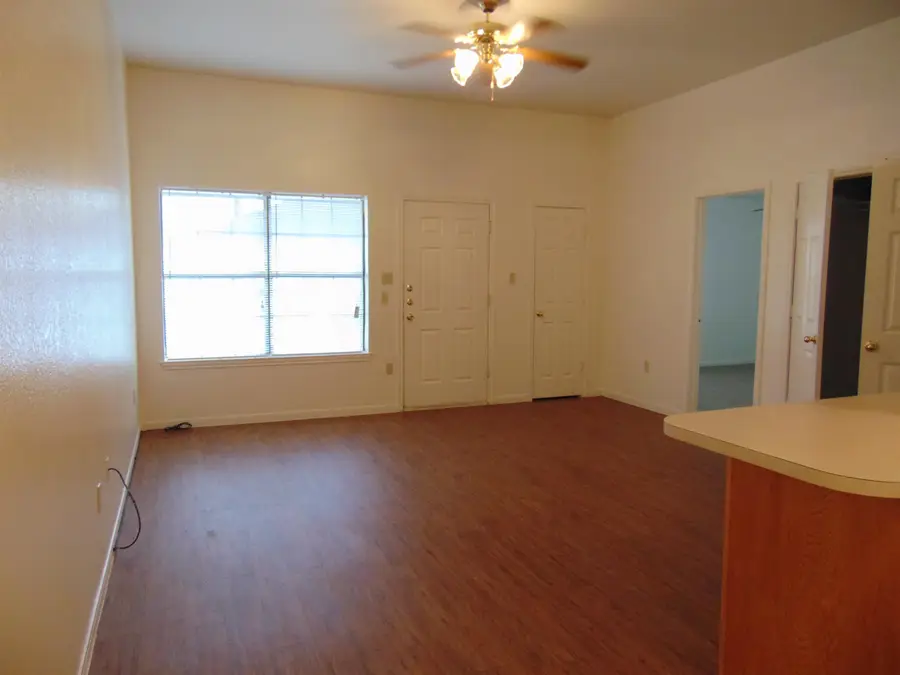 2405 Ridgeview, Kingsland, TX 78639 - #3
