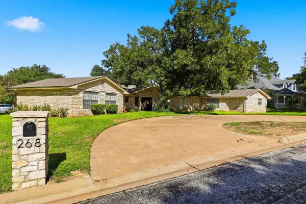 268 Quail Street, Meadowlakes, TX 78654