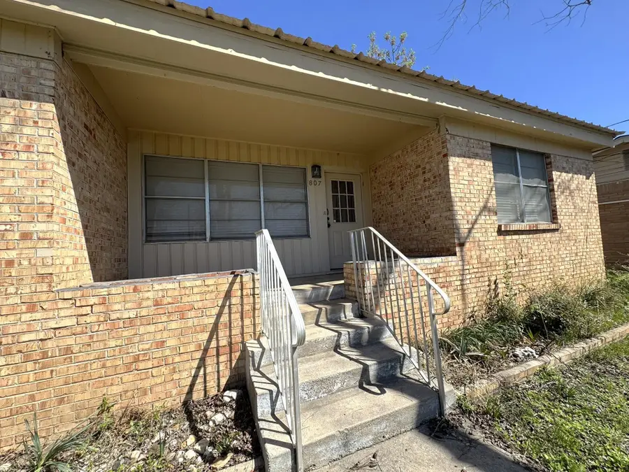 807 N West, Burnet, TX 78611 - #2