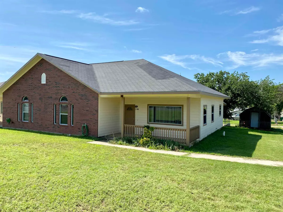 1108 W Main Street, Llano, TX 78639 - #1