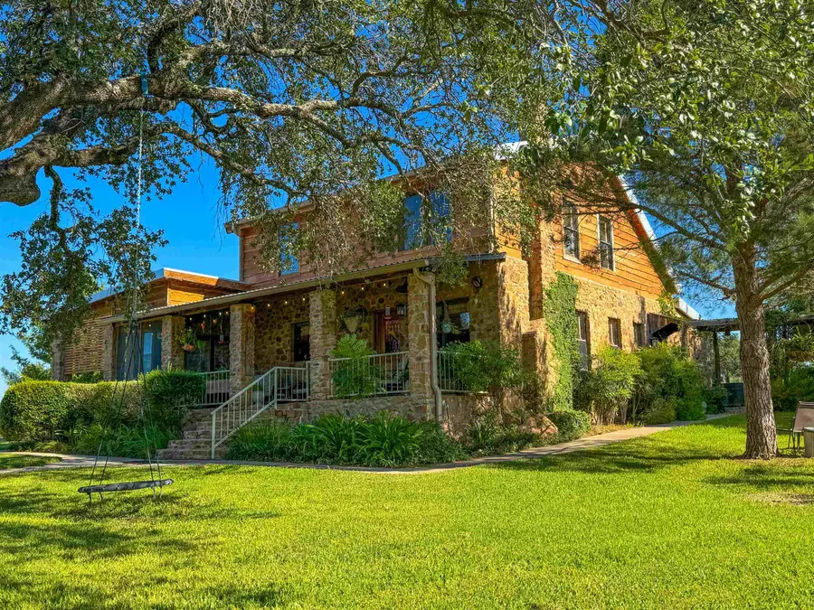 2205 Cr 103, Llano, TX 78643 - #2