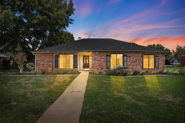300 Firestone Drive, Meadowlakes, TX 78654