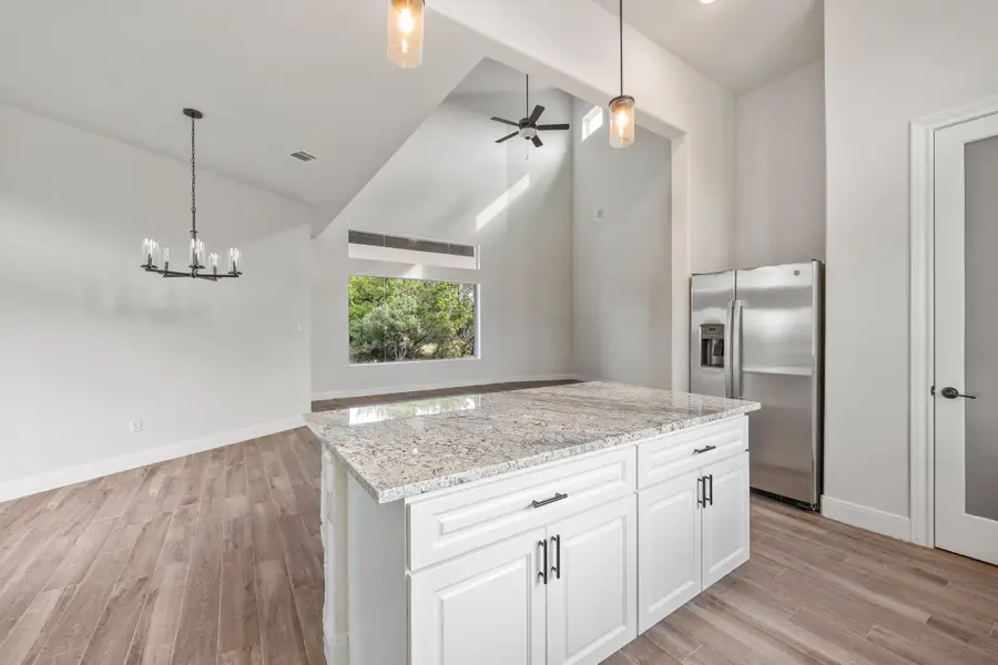 118 Cap Rock, Horseshoe Bay, TX 78657 - #3