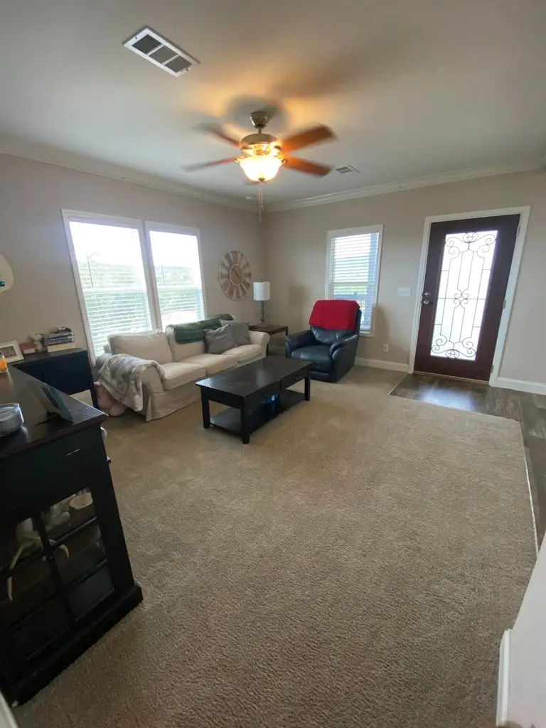 1545 E Elm Pass Rd, Center Point, TX 78010 - Image #3