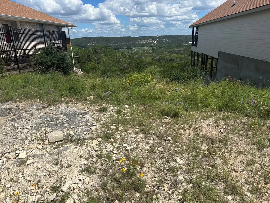 123 Mesa Del Sol, Kerrville, TX 78028 - Image #3
