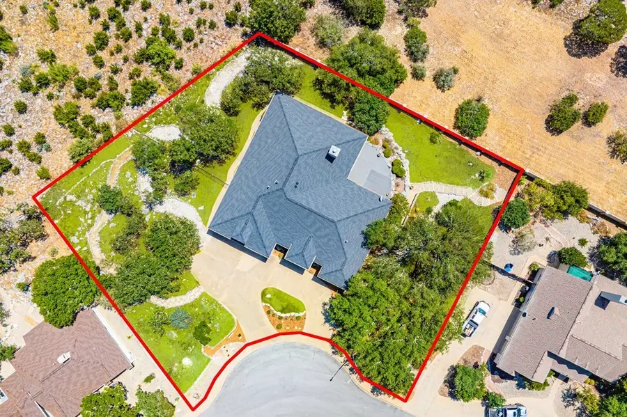 2029 Crown Ridge Dr, Kerrville, TX 78028 - Image #2