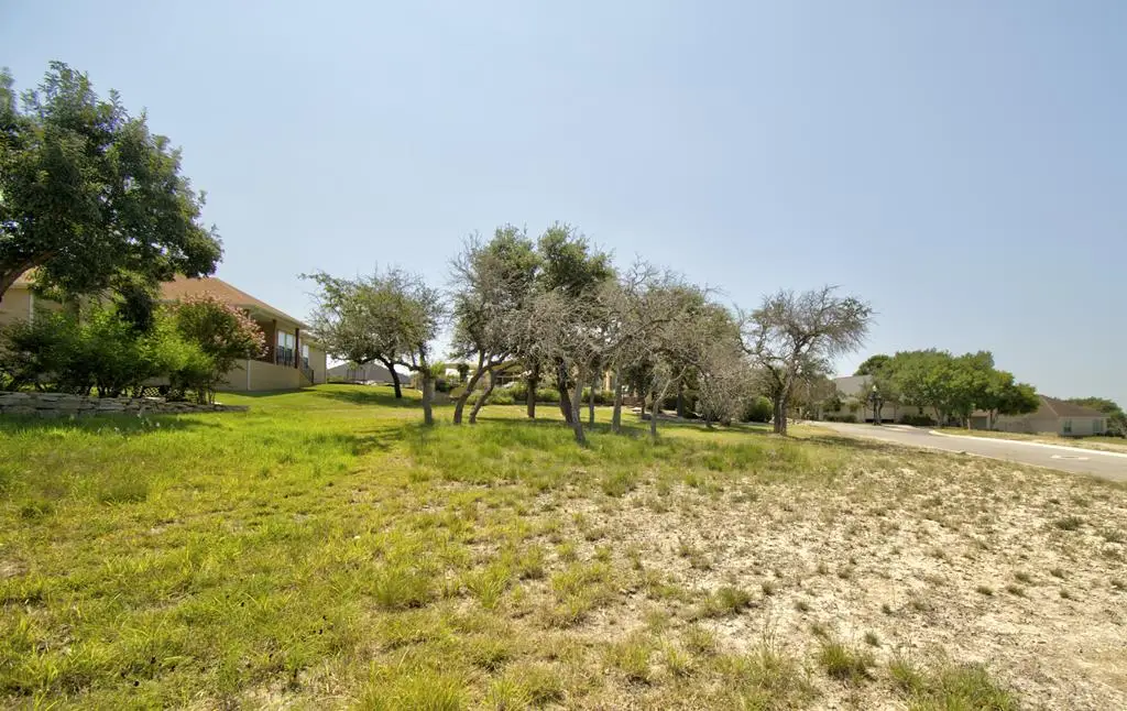 2004 Valencia Dr, Kerrville, TX 78028 - Image #1