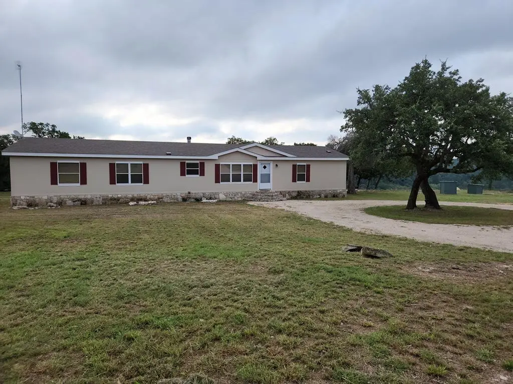 190 Rocky Hill Drive, Kerrville, TX 78028 - Image #1