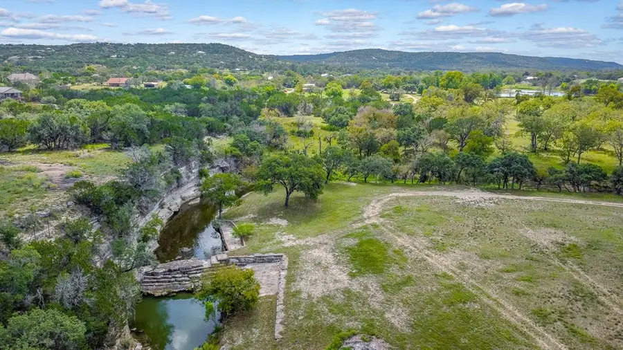 668 Elm Pass Rd, Center Point, TX 78010 - Image #3
