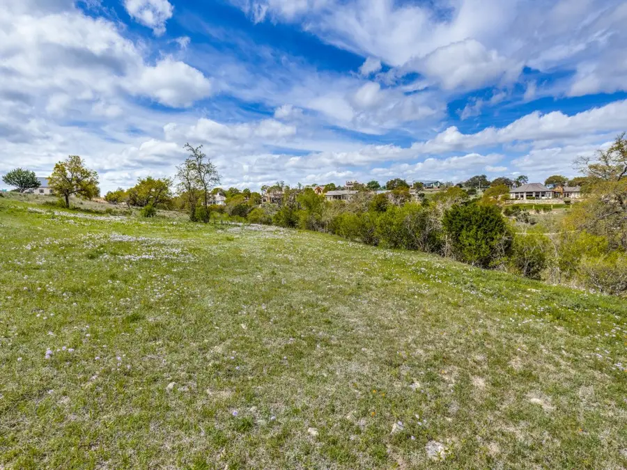 3512 Comanche Trace Dr, Kerrville, TX 78028 - Image #3