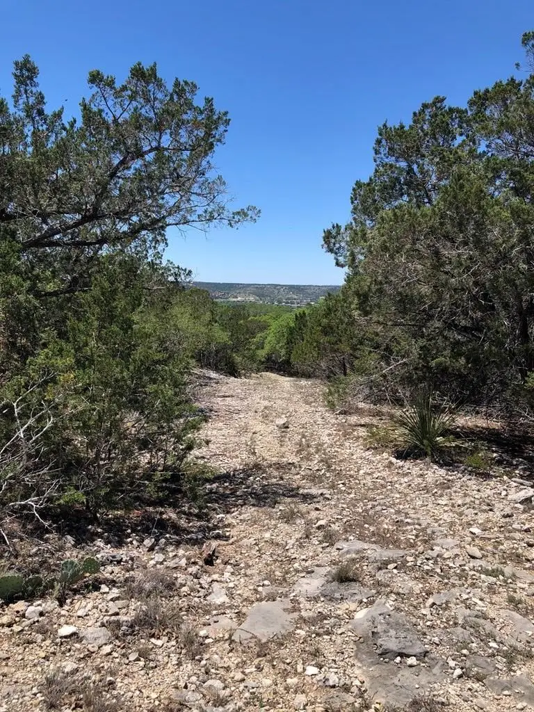 300 Holdsworth Dr, Kerrville, TX 78028 - Image #3