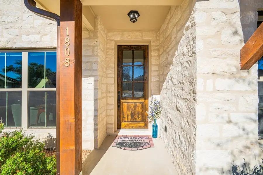 1808 Chalet Circle, Kerrville, TX 78028 - Image #2