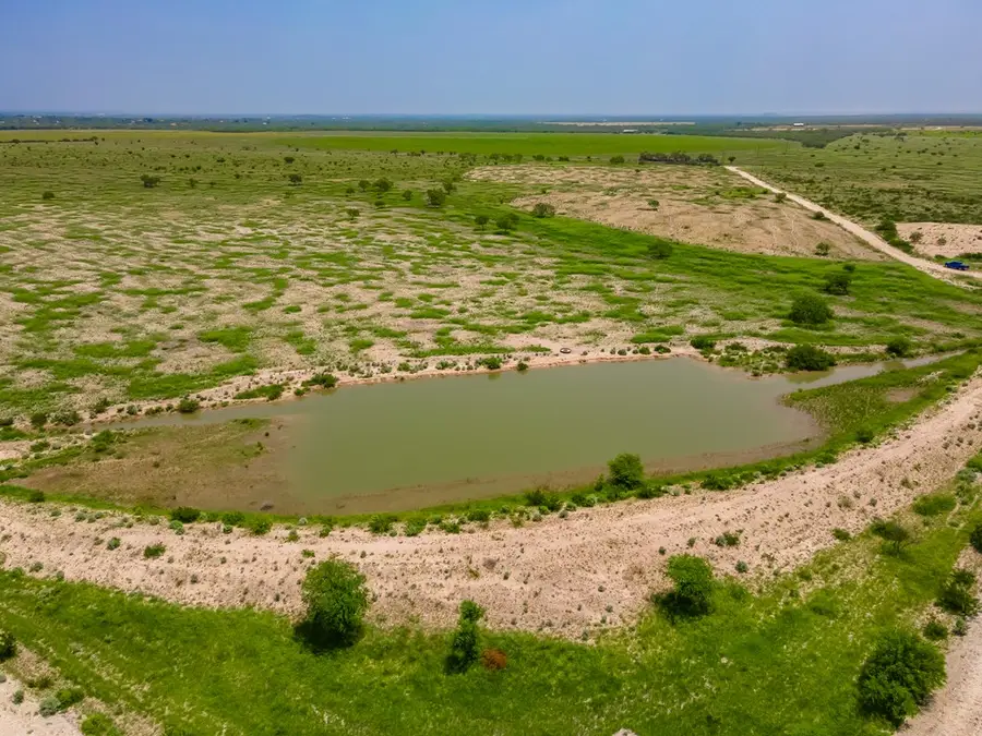 4984 S Hwy 83, Uvalde, TX 78801 - Image #2