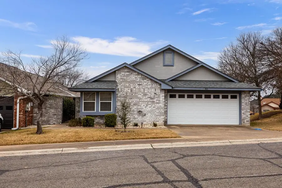 411 Fitch, Kerrville, TX 78028 - Image #2