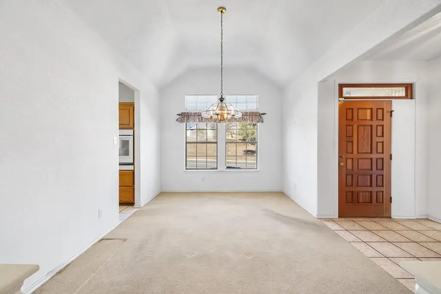 100 Braeburn Circle, Kerrville, TX 78028 - Image #3