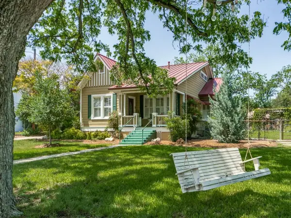 126 Idlewilde Blvd, Comfort, TX 78013