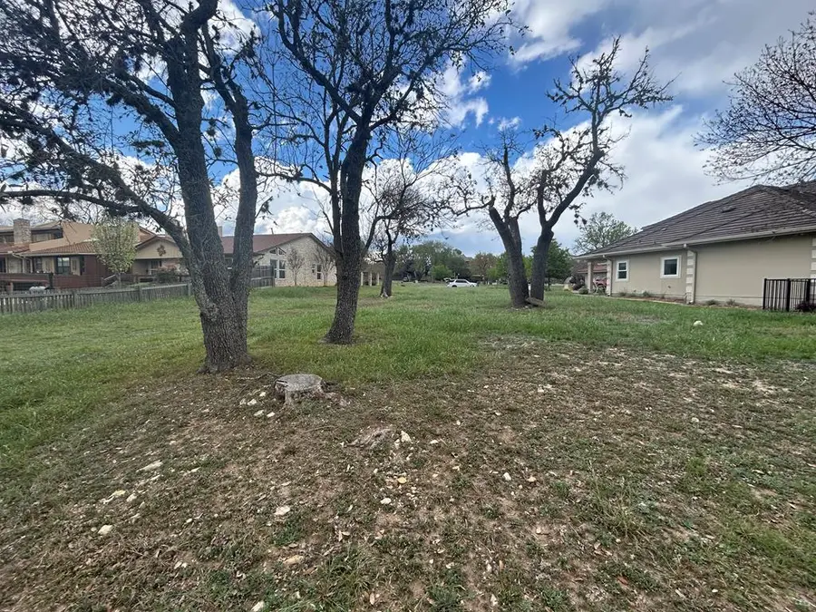 737 Oakland Hills Lane, Kerrville, TX 78028 - Image #2