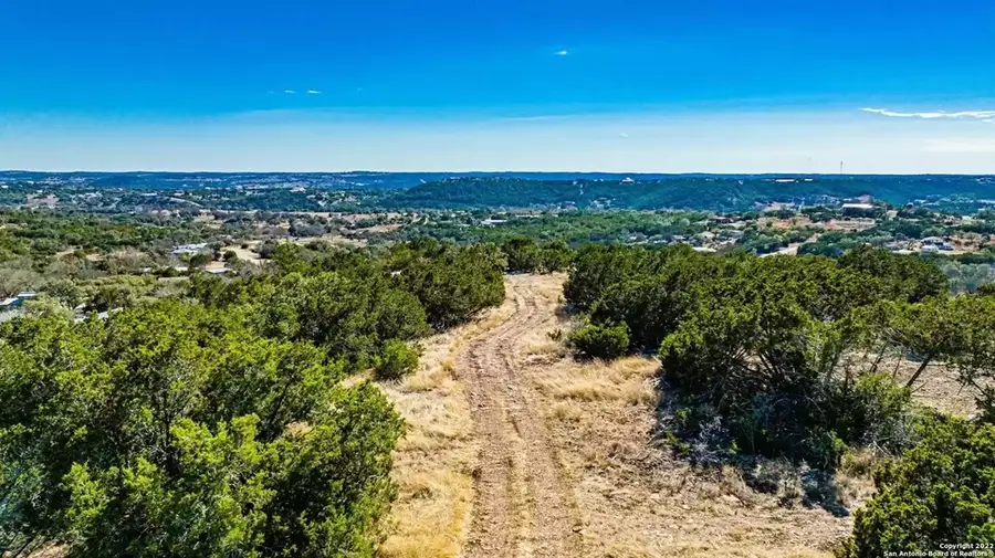 104 Mott Dr., Kerrville, TX 78028 - Image #3