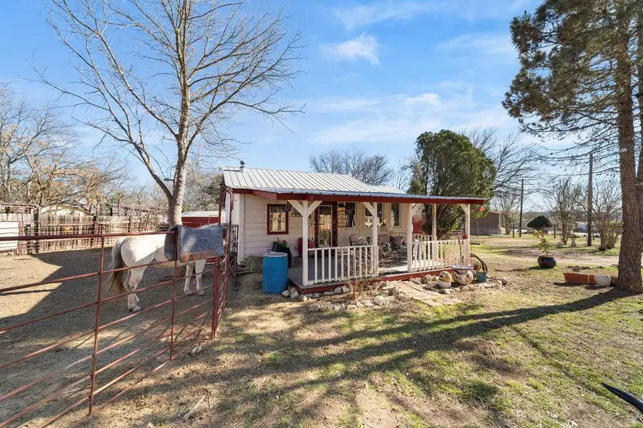 117 Reading, Center Point, TX 78010 - Image #2