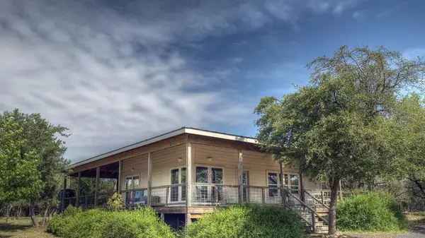 565 Loop Rd, Reagan Wells, TX 78801