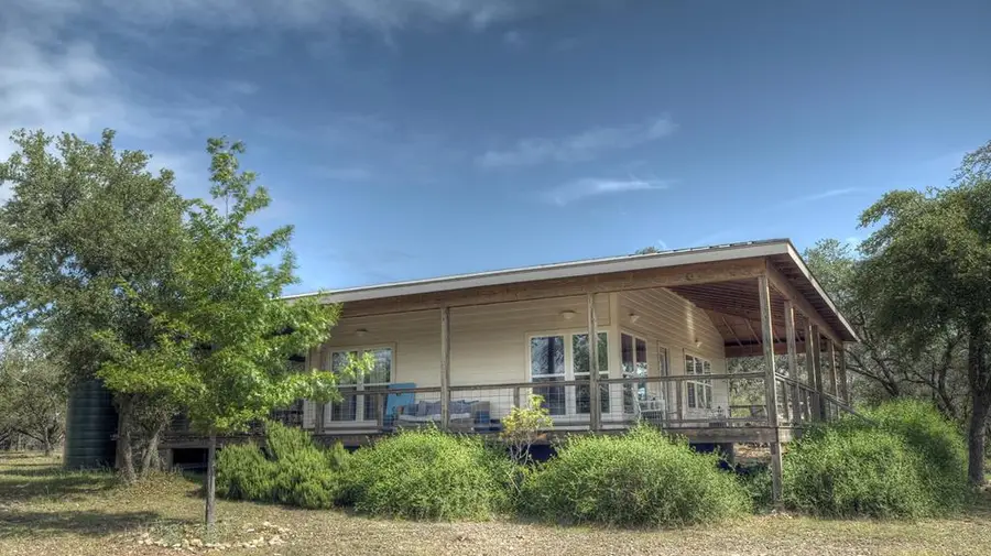 565 Loop Rd, Reagan Wells, TX 78801 - Image #2