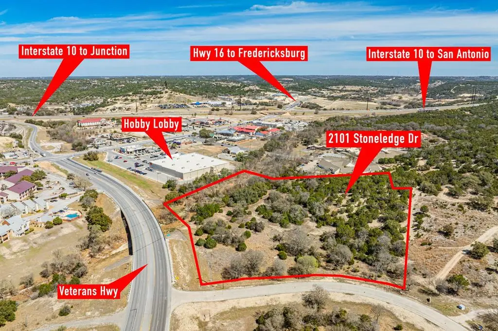 2101 Stoneledge Dr, Kerrville, TX 78028 - #1