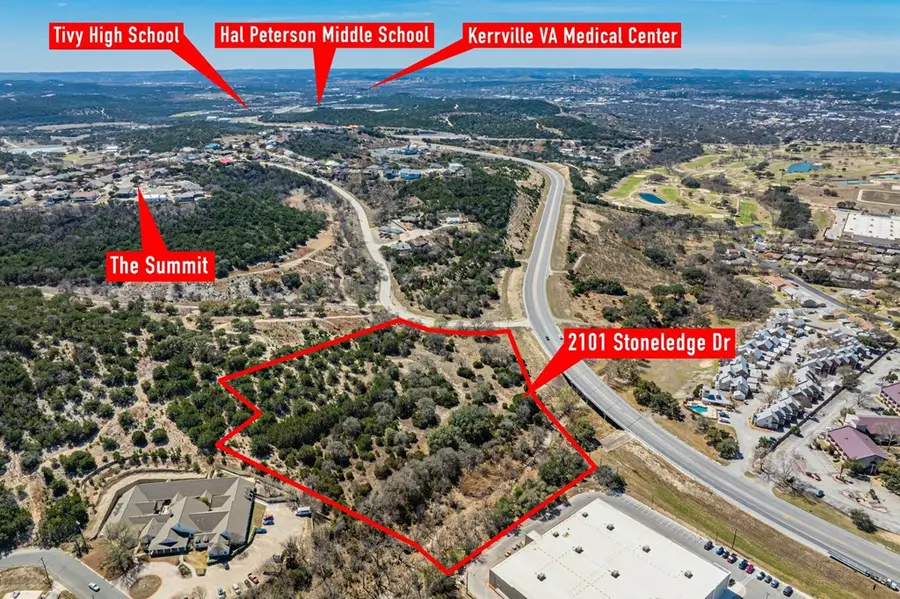 2101 Stoneledge Dr, Kerrville, TX 78028 - #2
