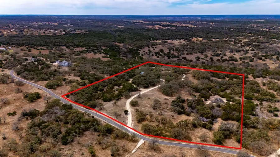 201 Los Encinos S, Kerrville, TX 78028 - #2