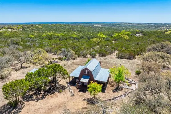 1135 Byas Springs Rd W, Mountain Home, TX 78058