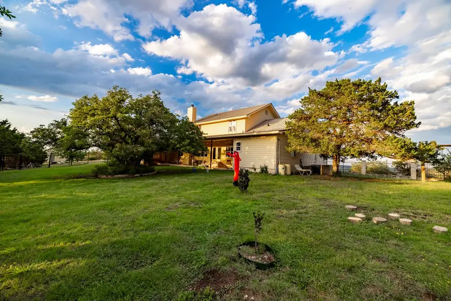 247 Huntleigh Rd, Hunt, TX 78024 - Image #2