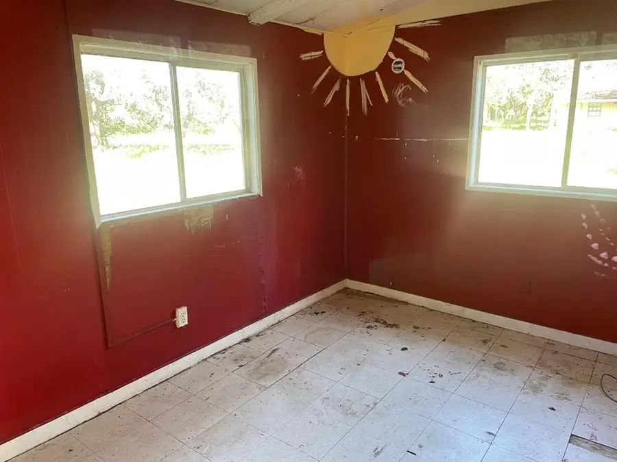 308 N Guadalupe St, Camp Wood, TX 78833 - Image #2