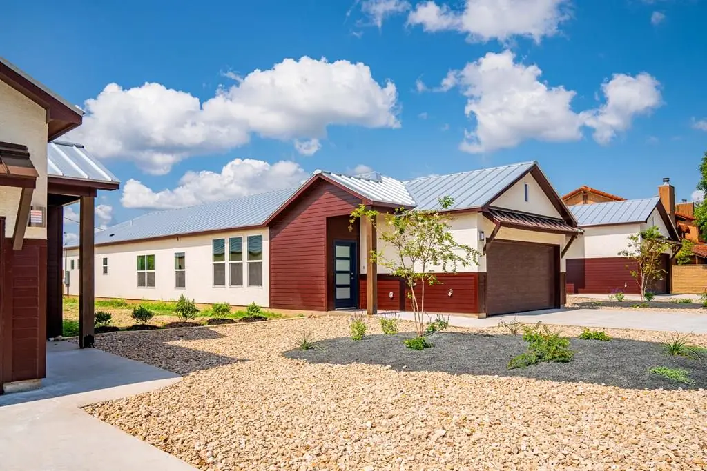 1103-15 Lois St, Kerrville, TX 78028 - Image #1