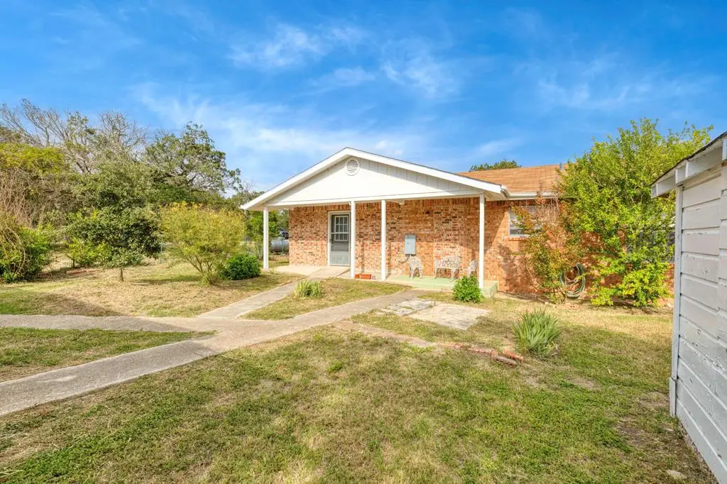 4025 Junction Hwy, Ingram, TX 78025 - Image #1