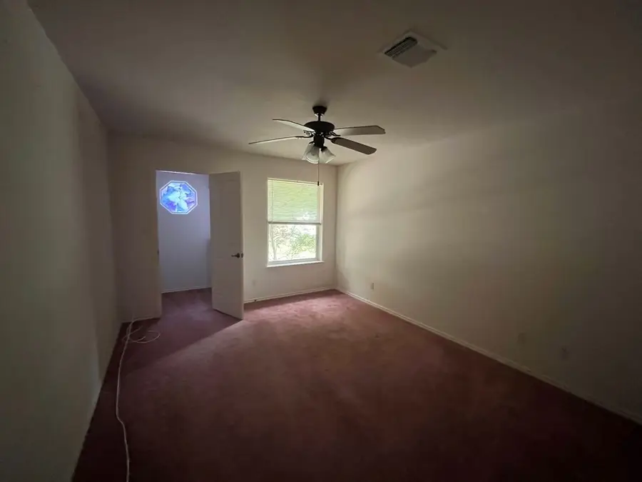 458 Vicksburg Ave, Kerrville, TX 78028 - Image #3