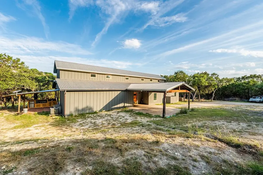 231 Doris Dr, Kerrville, TX 78028 - #2