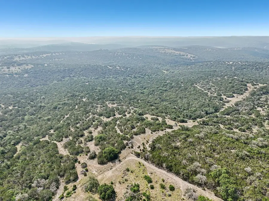 225 W Camp Fire Trl, Hunt, TX 78024 - Image #2