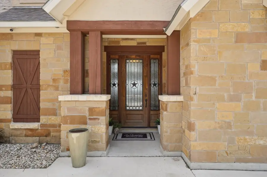 229 Yorktown Blvd, Kerrville, TX 78028 - Image #3