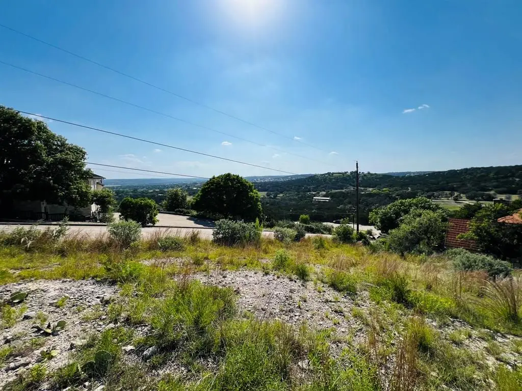 2120 Bluff Ridge Dr, Kerrville, TX 78028 - Image #1