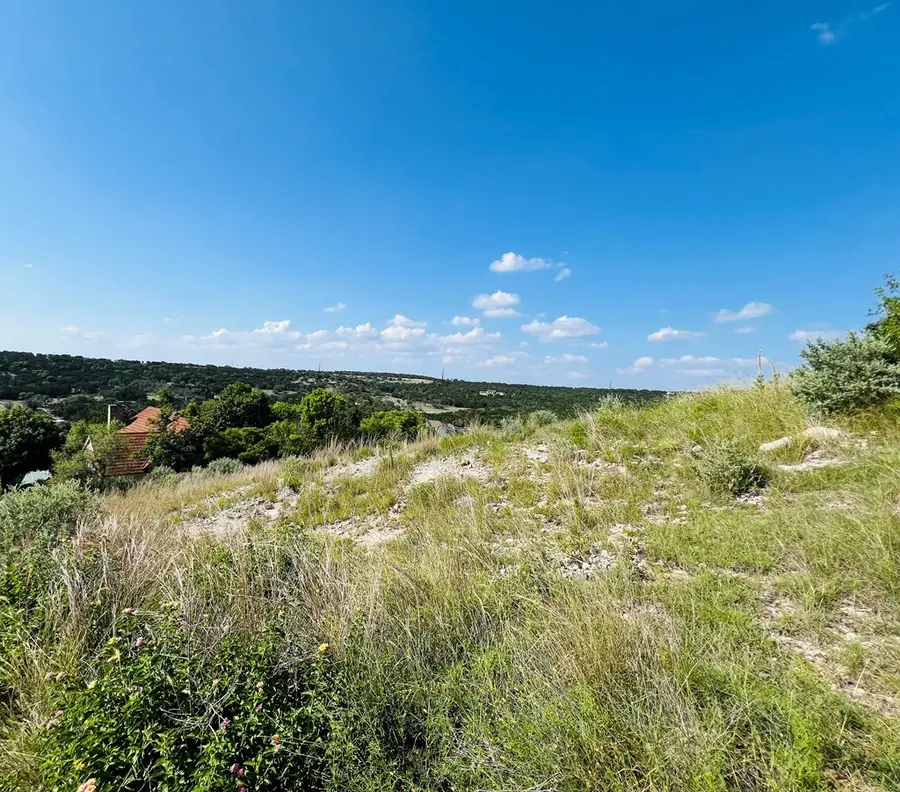 2120 Bluff Ridge Dr, Kerrville, TX 78028 - Image #3